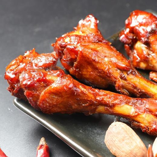 曹老板 鸭腿卤味零食42g 熟下酒菜食肉类 鸭小腿蜜汁黑鸭香辣味 商品图3