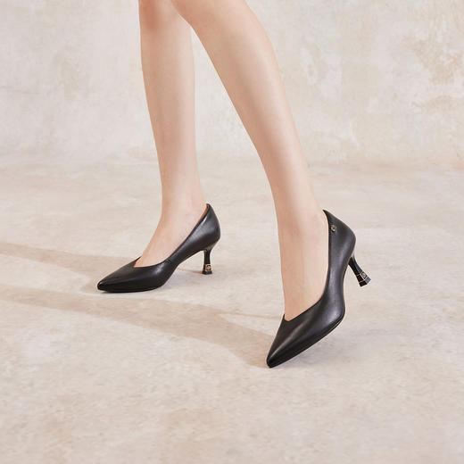 【cf】千百度裸色细高跟鞋女秋季漆皮浅口法式单鞋A24471653 商品图4