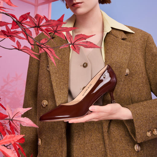 【cf】千百度裸色细高跟鞋女秋季漆皮浅口法式单鞋A24471653 商品图1