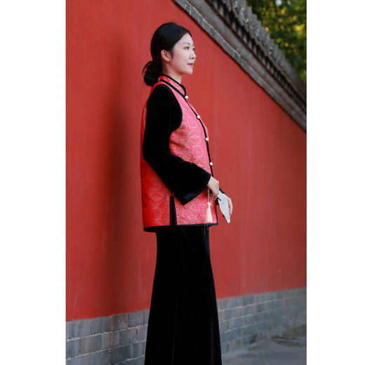【2026东衣作】新中式马甲（24804007珊瑚赫） 商品图3