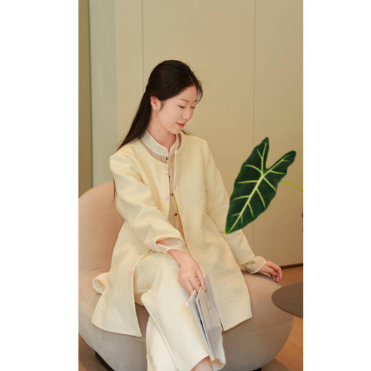 【抖音专属】圆领衬衫（20710384B奶油白） 商品图0