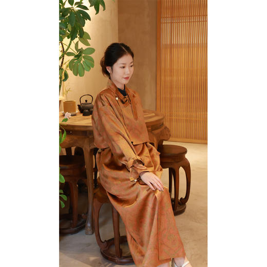 【2026东衣作】风衣外套（24805003福气之色） 商品图0