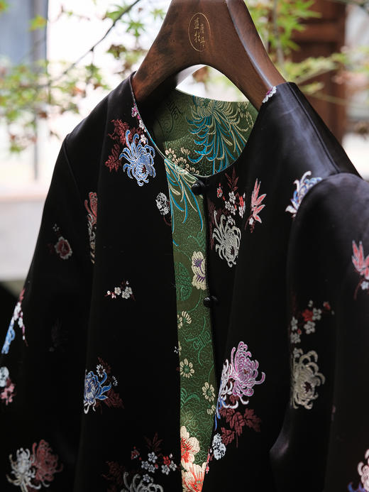 盛唐牡丹| 繁花似锦织锦缎圆领外套[特价品]（需用平熨斗熨烫） 商品图10