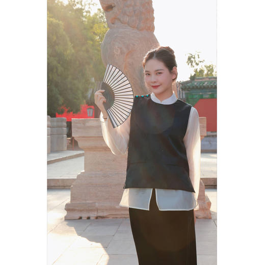 【抖音专属】马甲（24804037玄黑） 商品图1