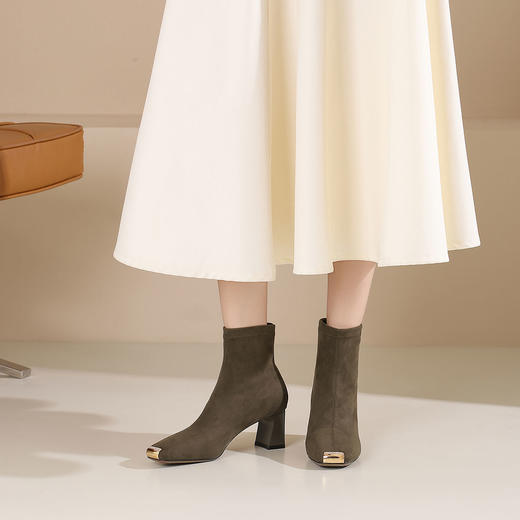 西村名物2024年秋冬新款舒适粗跟中高跟切尔西靴T24DS46811 商品图7