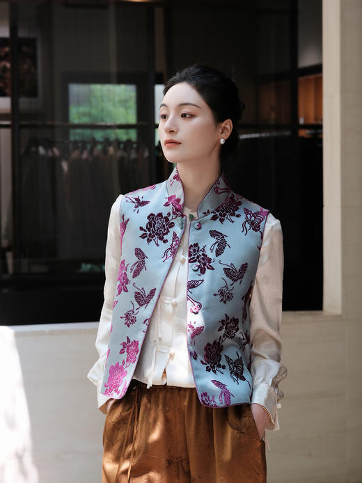 瑕疵|盛唐牡丹 |秋波蓝底色真丝漳绒马甲[特价品] 商品图0