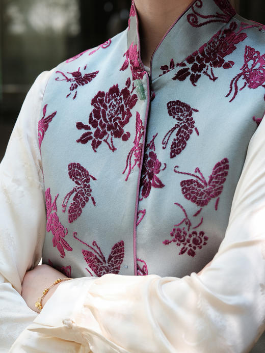 瑕疵|盛唐牡丹 |秋波蓝底色真丝漳绒马甲[特价品] 商品图2