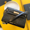 SAINT LAURENT圣罗兰 YSL SL MANHATTAN 曼哈顿金扣 鳄鱼纹压花闪亮牛皮革 斜挎单肩包 小号 中号女款 黑色（CB） 商品缩略图2