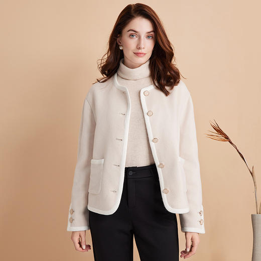 EITIE爱特爱简约经典圆领小香风羊毛兔毛短款呢子外套冬新款D2403419 商品图4