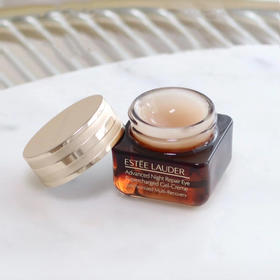 “熬夜刷屏党”专用！淡退黑眼圈真的强大！