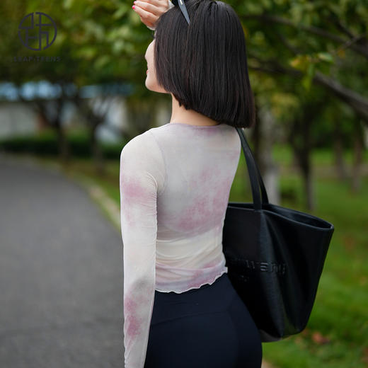 跃牌【禅语梵心】渐变纱假两件运动T恤女长袖带胸垫瑜珈服网纱上衣CX4073 商品图4