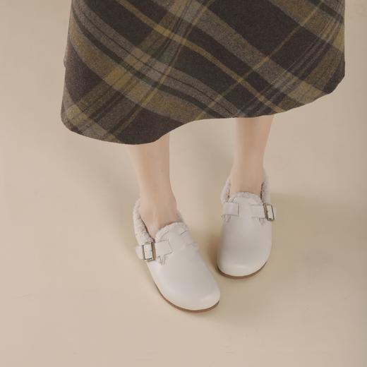 西村名物2024年冬季新款厚底防滑系带舒适保暖低帮毛毛鞋T24DM47901 商品图4