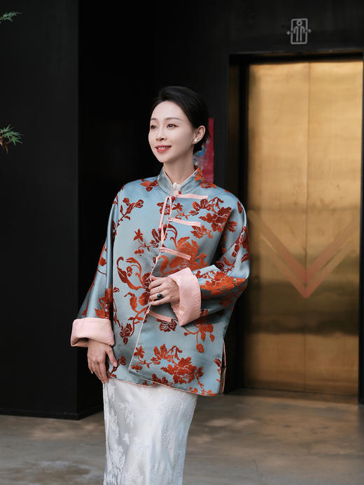 盛唐牡丹 |湖水蓝底色真丝漳绒外套 商品图0