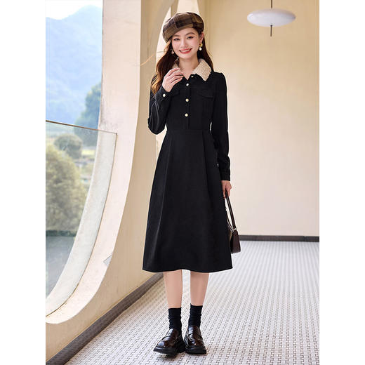 【专属特价】熙世界游牧风仿羊羔毛翻领连衣裙女秋冬设计感黑色法式赫本衬衫裙 商品图4