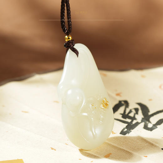 新疆国玉盟世玉和田玉孟庆东作品 白玉挂件 猴 蝴蝶【带证书·顺丰物流】 商品图0