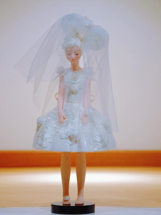 郭玲《挚爱》站姿然女孩 商品图1