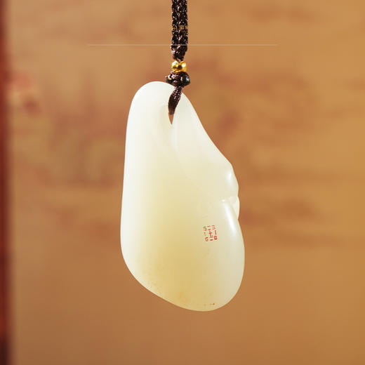 新疆国玉盟世玉和田玉孟庆东作品 白玉挂件 猴 蝴蝶【带证书·顺丰物流】 商品图1