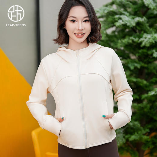 跃牌【瑜堂系列】秋冬加绒连帽外套女宽松加绒加厚时尚口袋瑜伽外套JYMW125 商品图5