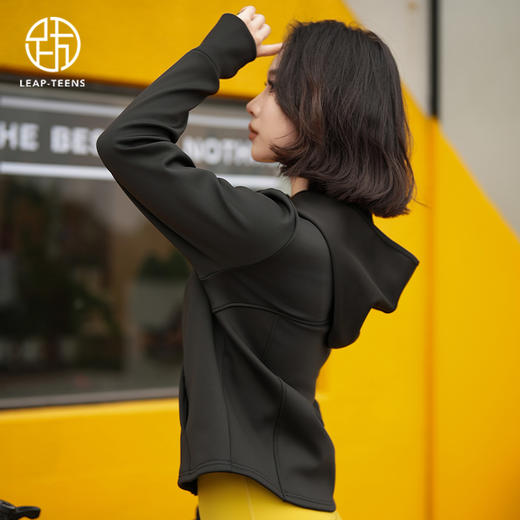 跃牌【瑜堂系列】秋冬加绒连帽外套女宽松加绒加厚时尚口袋瑜伽外套JYMW125 商品图2