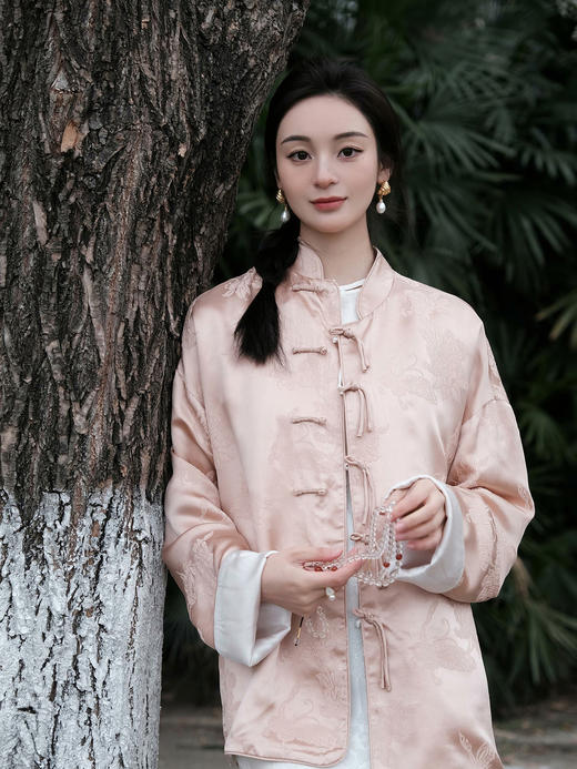 盛唐牡丹| 玉色蝶恋花冠乐绉双面穿外套 商品图5