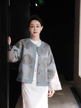 盛唐婧 |中式国风团龙库缎对襟外套