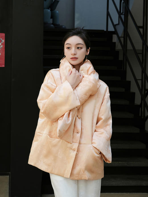 盛唐牡丹|玉色冠乐绉蝶恋花棉服 (配围巾) 商品图4