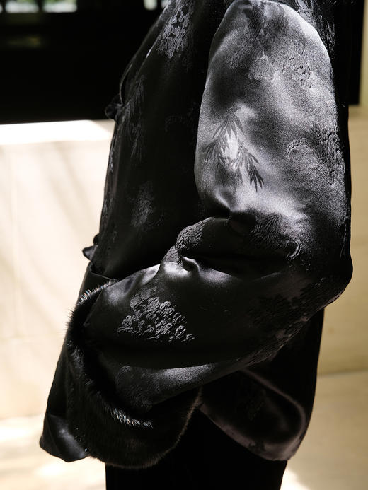 盛唐牡丹|梅兰竹菊冠乐绉配水貂毛棉服 商品图3