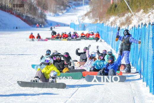 25/26雪季|吉林松花湖（单双板）滑雪训练营，成人及青少年均可报名！ 商品图1