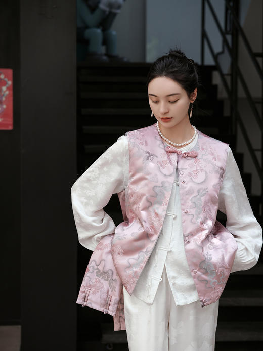 盛唐牡丹|闲云野鹤宋锦配围巾夹棉马甲 商品图1