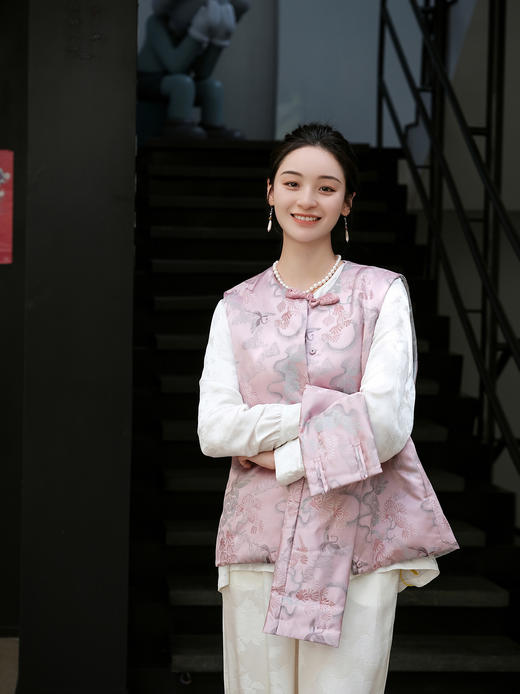 盛唐牡丹|闲云野鹤宋锦配围巾夹棉马甲 商品图0