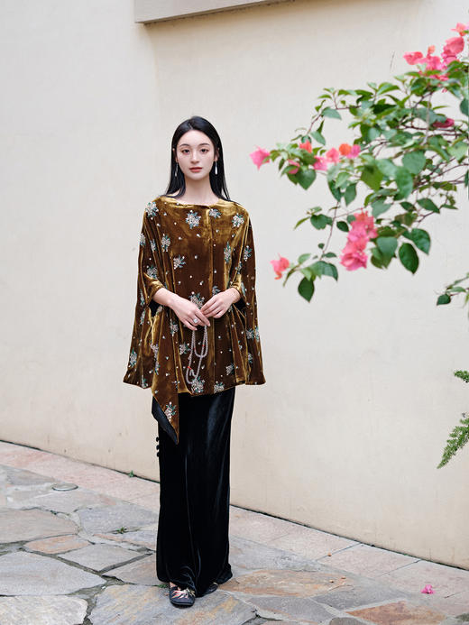 盛唐牡丹| 丝绒串珠绣花披肩外套 商品图6