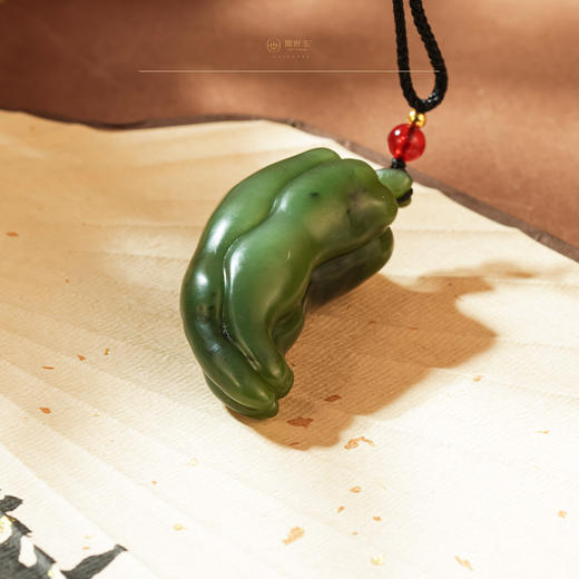 新疆国玉盟世玉和田玉碧玉挂件（辣椒）【带证书·顺丰物流】 商品图1