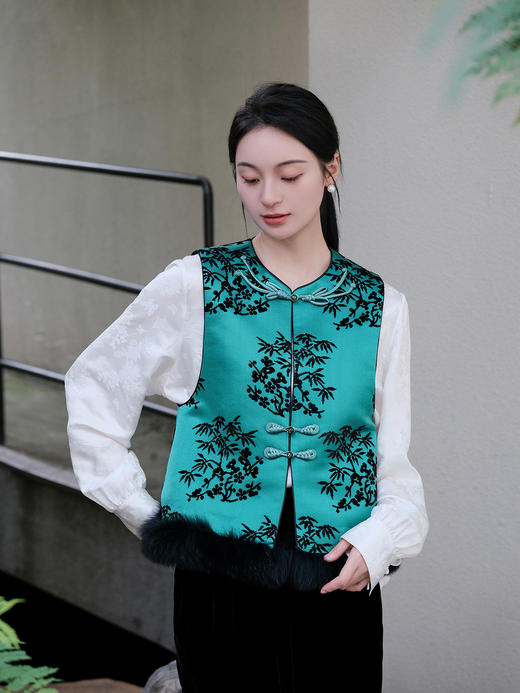 瑕疵| 盛唐牡丹|梅竹漳缎皮草马甲(不夹棉)[特价品](特殊商品不退不换) 商品图3