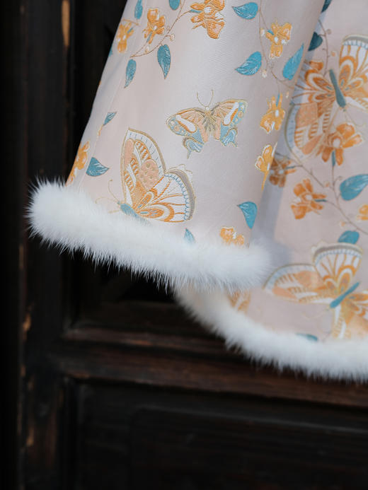 瑕疵|盛唐婧| 新中式云锦水貂对襟外套[特价品](特殊商品不退不换) 商品图3