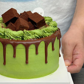 抹茶黑巧奶油蛋糕 / 浓郁的生巧搭配清苦抹茶