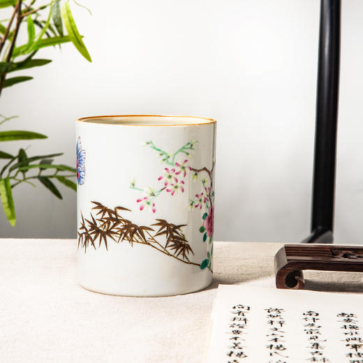 70年代制出口创汇粉彩老笔筒 商品图4