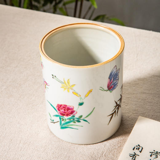 70年代制出口创汇粉彩老笔筒 商品图7