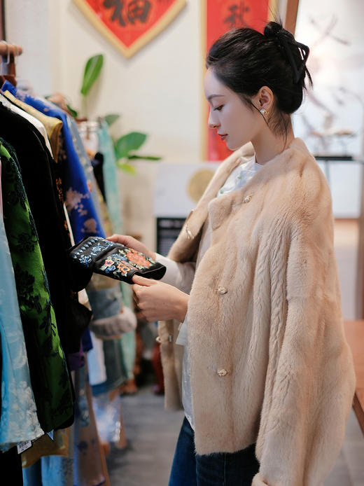 盛唐婧|水貂毛流苏扣皮草外套 商品图5