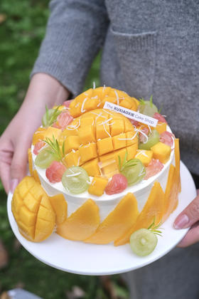 【香芒青提】芒果+青提+抹茶 一口回到记忆中的夏天，一半是日光一半是果香