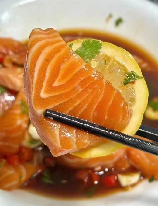 【周五到】挪威三文鱼 200克~来自北极纯净海域的顶级优质三文鱼，新鲜现切，肉质嫩滑，吃在嘴里还有股奶香味 商品图7