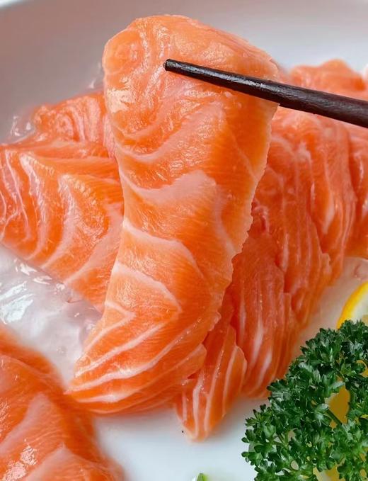【周五到】挪威三文鱼 200克~来自北极纯净海域的顶级优质三文鱼，新鲜现切，肉质嫩滑，吃在嘴里还有股奶香味 商品图6