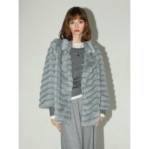 COCOBELLA奢华质感丰盈仿貂绒横排工艺环保皮草外套FU3007-3 商品图0