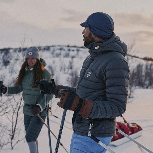 北极狐 户外轻量保暖外套简约修身男士羽绒服 连帽鹅绒服 86121 商品图1