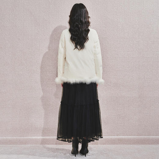 玛克门店发货：精致毛边羽绒服MF85DC753A20 商品图4