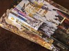 2.5折包邮《莎士比亚喜剧悲剧集·插图珍藏版》（刷边版 全2册）一套两本，大十六开本，四色全彩印刷；赠品包含——四张精美藏书票、《哈姆雷特》英文原版别册、定制丝巾 商品缩略图3