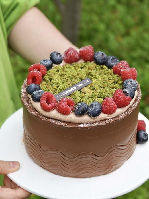 【树莓迪拜巧克力】树莓微酸解腻，巧克力口感醇厚，搭配开心果碎的香浓。 商品图10