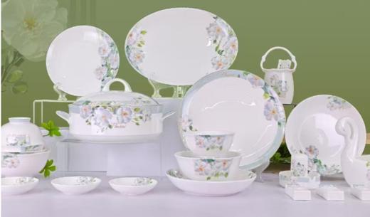 【小程序专享】凡瑞斯轻花曼舞42头10人用骨瓷餐具 商品图2