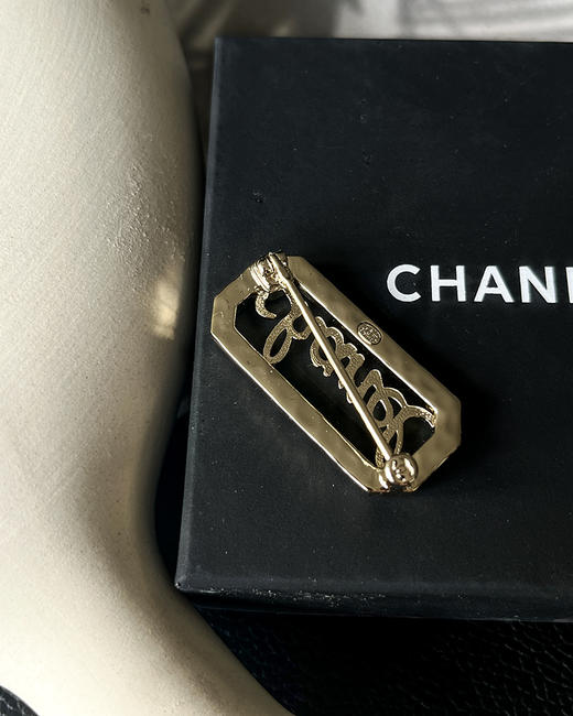 7折  香家 秋冬必备胸针饰品 优雅浅金色胸针 3色 CU1265 商品图5