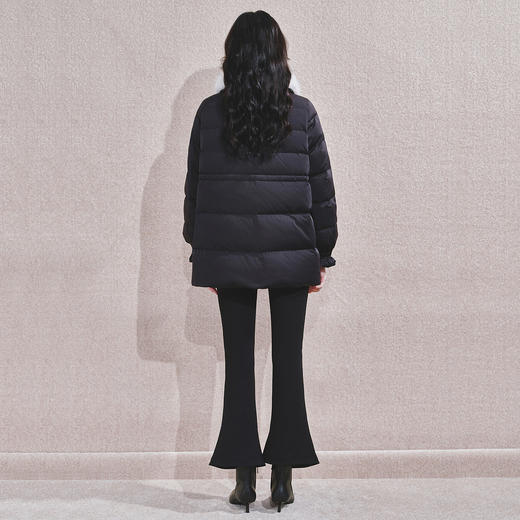 玛克门店发货：精致优雅感羽绒服MF85DC752A90 商品图4