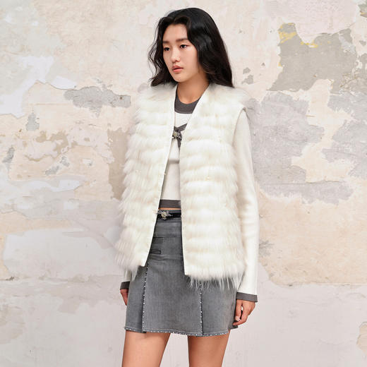 玛克门店发货：精致复古感貉子皮草马甲MC88FU501A10 商品图3